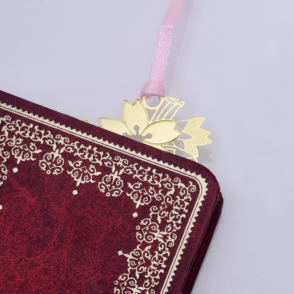 About 43*53mm Personalized Brass Bookmark Gift for Romance Readers cherry blossoms shape Bookmarks 4pcs